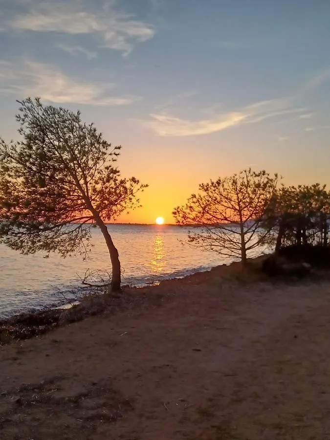 T2 Cabine La Londe Les Maures 200M Plage France
